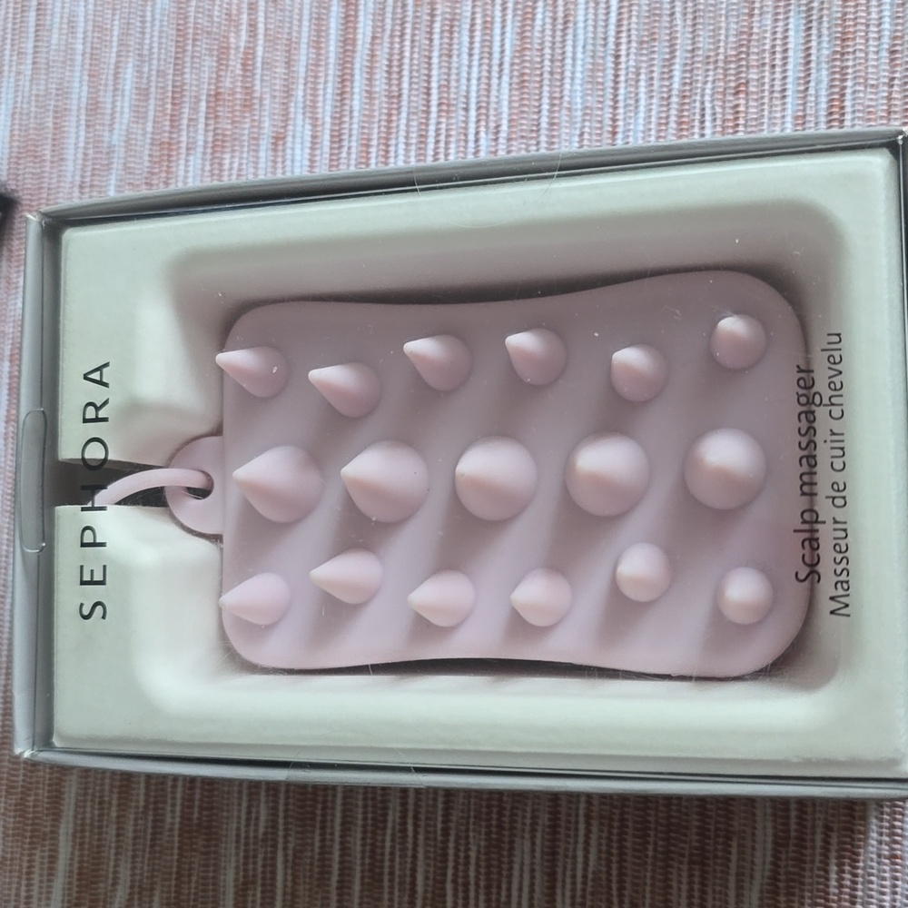SEPHORA BUNDLE: BODY BRUSH, SCALP MASSAGER AND MAKEUP SPONGE - Picture 3 of 8